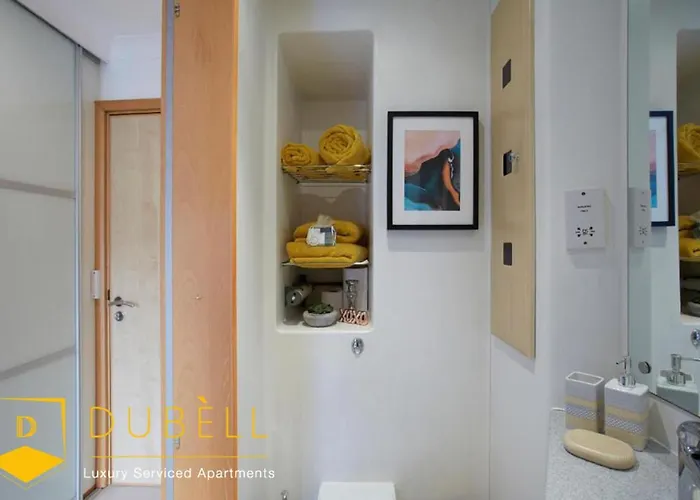 Value !!! - The Cakide, Dubell Serviced Leeds, Up To 2 Guests, Ample Street Parking, Wifi & Netflix * Leeds (West Yorkshire)